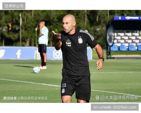 斯卡洛尼大胆提拔U17队长埃斯科巴，旨在为老化左后卫位置注入活力。